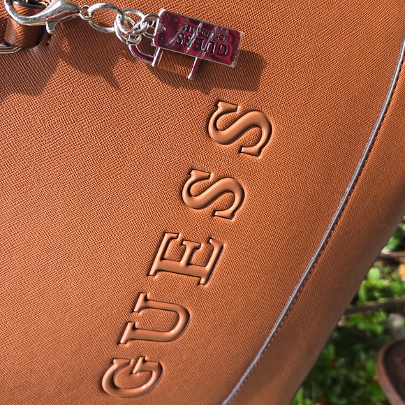 GUESS "RODNEY" Carmel Crosshatch Structured vinyl Tote NWOT - Picture 16 of 16